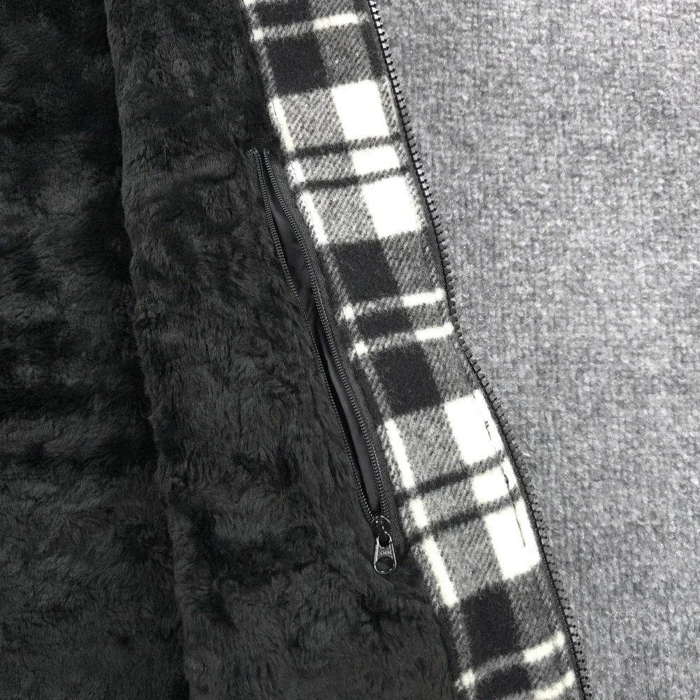Woolrich Vest Womens Small Black White Moccasin Plaid Wool Fleece Lined Outdoors - Picture 4 of 12